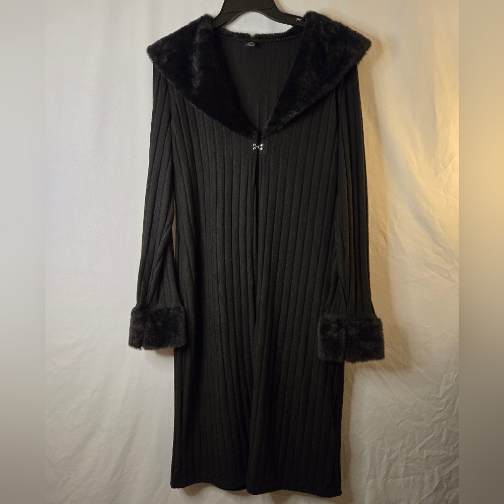 SHEIN Black Ribbed Cardigan with Faux Fur Trim